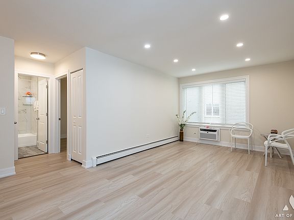 4th image of 2920 N Harlem Ave APT 2J