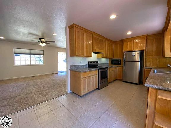 4th image of 20300 Westview Dr