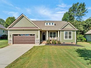 945 Garnet Cir, Chesnee, SC 29323