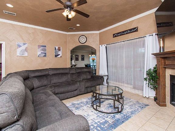 4th image of 305 Hedy Dr