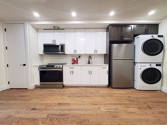 3rd image of 70 Beaver St #1