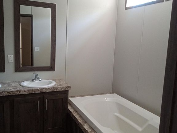 4th image of 3310 Stephen F Austin Dr Lot 33