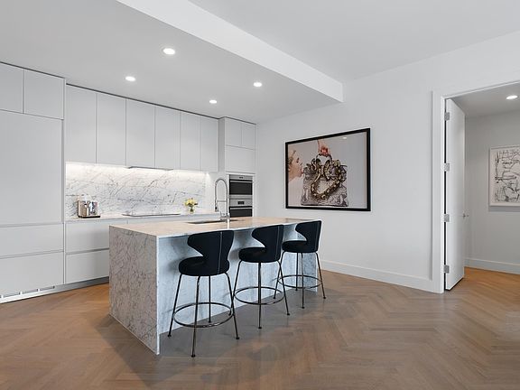 3rd image of 5775 Collins Ave APT 1005