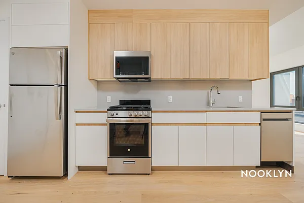 Rented by Nooklyn NYC LLC | media 90