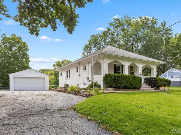 2970 Walton Rd, Saint Louis, MO 63114