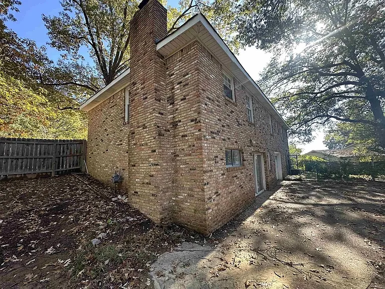 3265 Hanna Dr — Photo 4