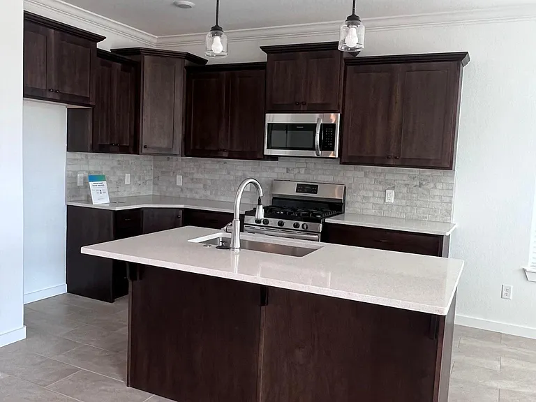 441 Willow Dr — Photo 5