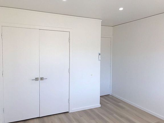 3rd image of 3789 Gold St APT 4