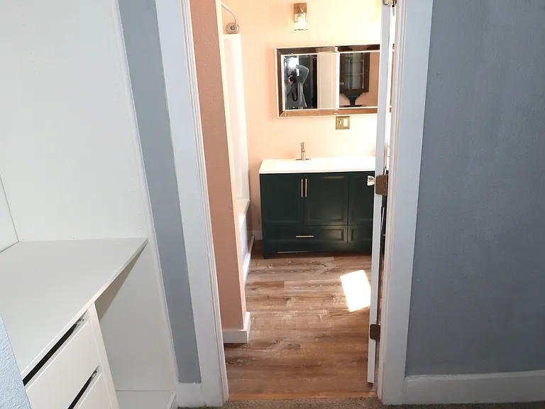 120 S Court St — Photo 22