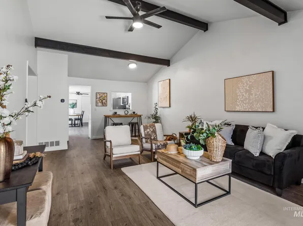 7223 W Cascade Dr, Boise, ID 83704