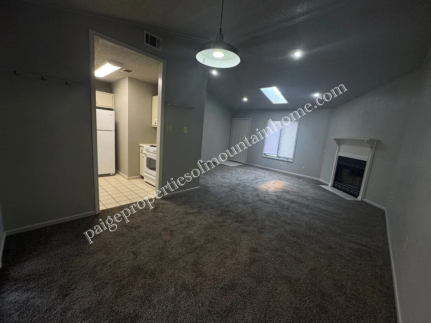 605 Cooper Estates #09 — Photo 3