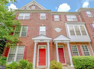 9833 Darcy Forest Dr, Silver Spring, MD 20910