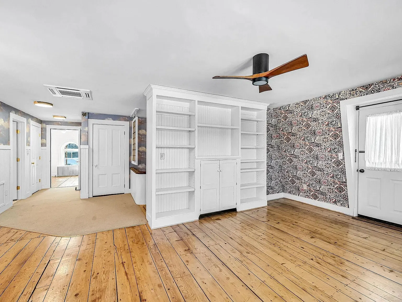 2 bed, 1500 sqft, $1,900 — Photo 4