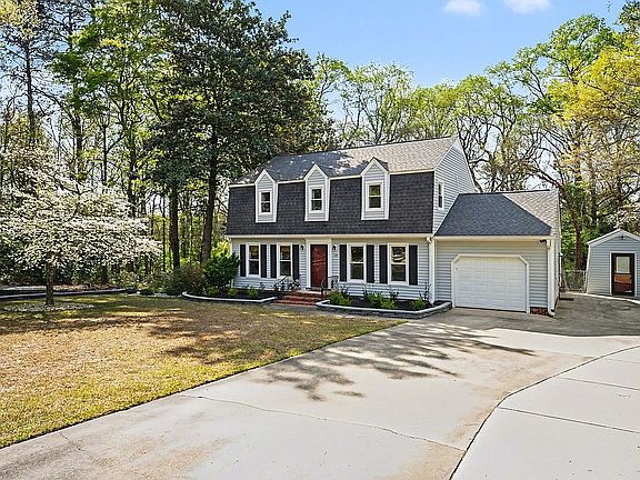 3rd image of 123 Perry Dr