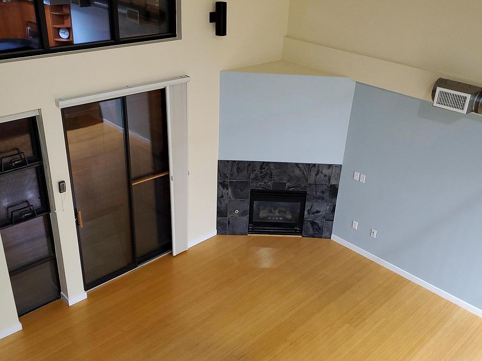 Door to Deck, Gas Fireplace