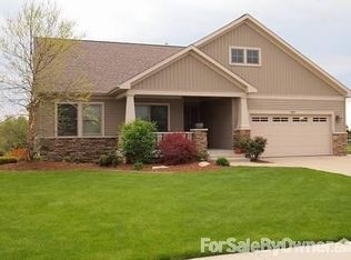 7730 Green Links Dr SE, Caledonia, MI 49316