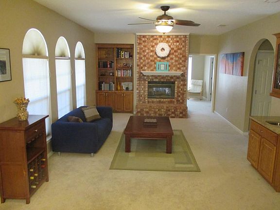 5th image of 8424 Vista Verde Pl NW
