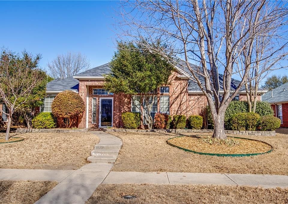 1st image of 10704 Camelot Dr