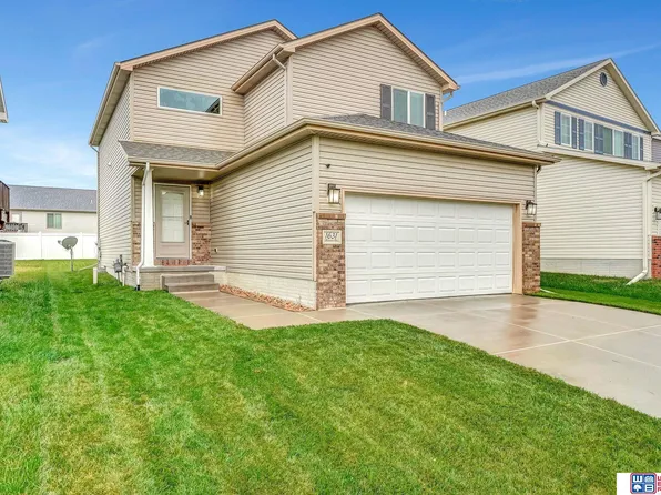 1631 Blanca Dr, Lincoln, NE 68521