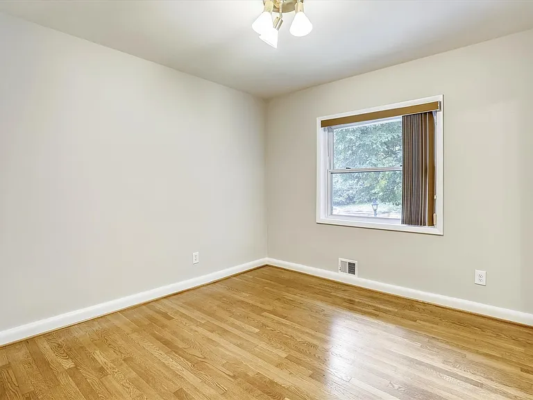 3503 E West Hwy — Photo 18