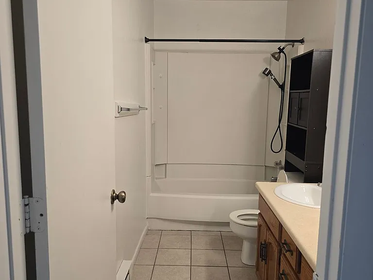 940 Iowa Ave — Photo 10
