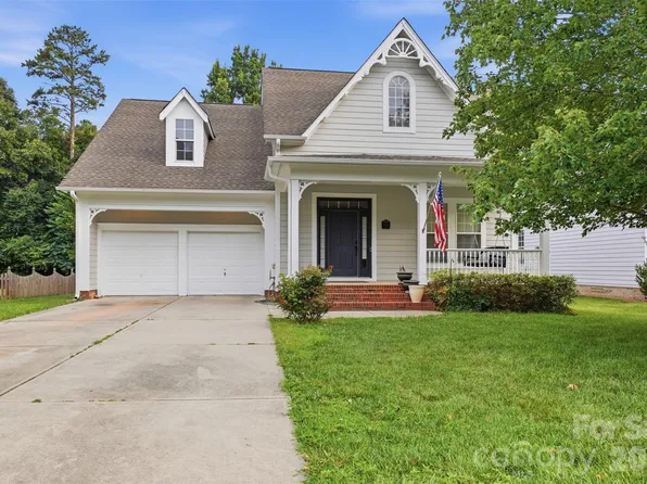 1228 Saint Johns Ave, Matthews, NC 28104