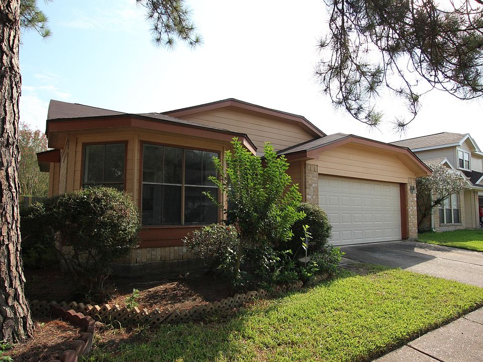 1st image of 16043 Vista Del Mar Dr