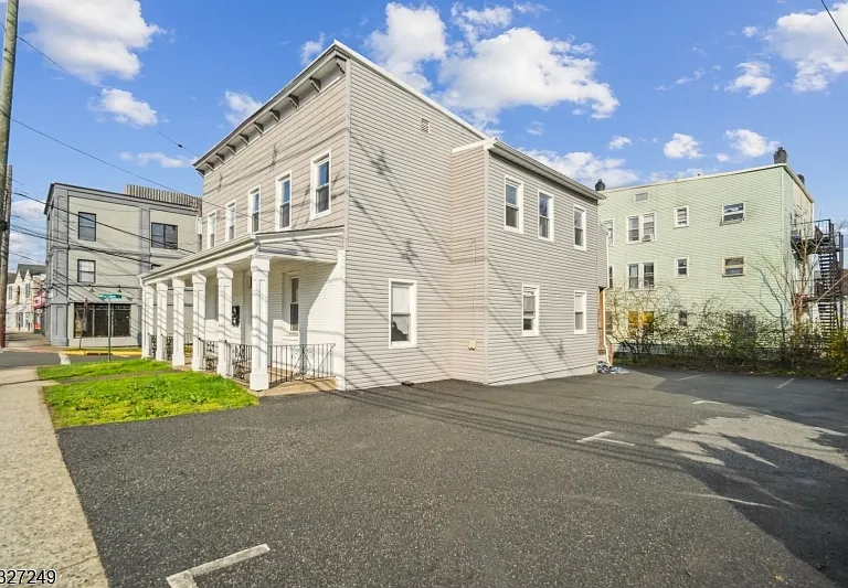 143 Valley Rd #1R — Photo 14