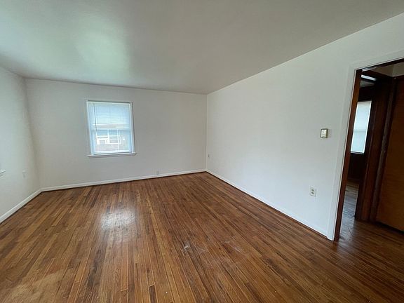 3rd image of 416-418 N 9th St #213-217