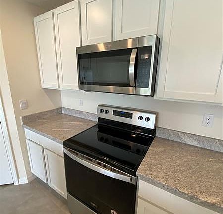 5th image of 1325 Ocean Spray Dr NW