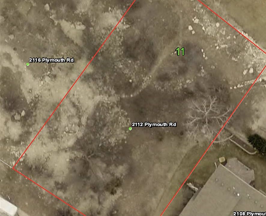 2nd image of 2112 Plymouth Rd