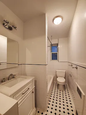 Rented by NYC Realty Brokers LLC | media 15