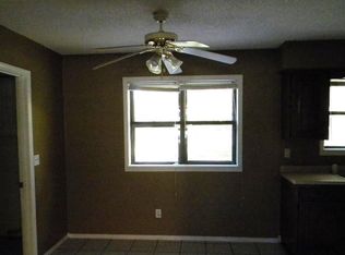 808 SE H St, Bentonville, AR 72712