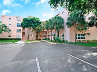 9481 Evergreen Pl APT 402, Davie, FL 33324