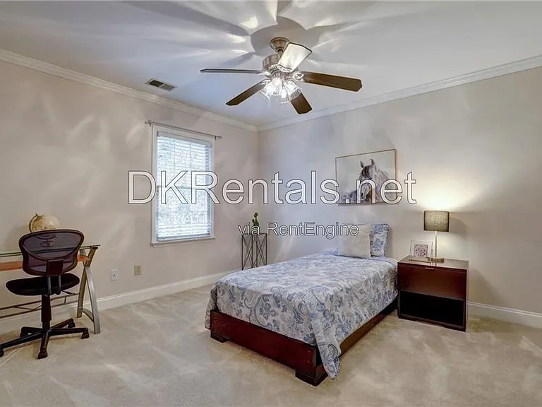 4492 Coventry Way NE — Photo 16