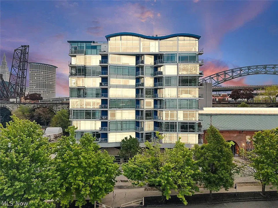 1237 Washington Ave #601