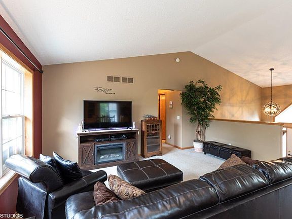 3rd image of 2210 Birn Hill Dr