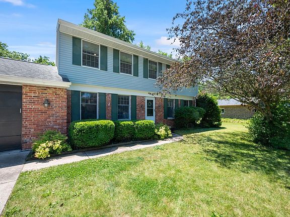3rd image of 3547 Canterbury Dr