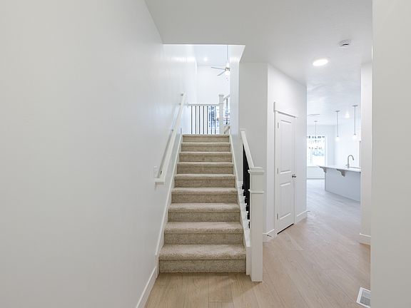 2nd image of 4747 S Olive Ave #407