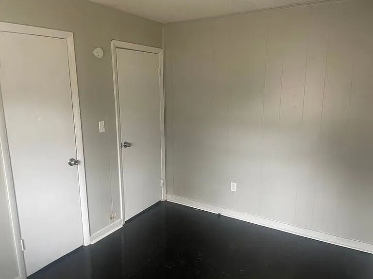 2934 Randolph St — Photo 3