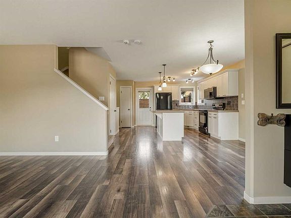 4th image of 120 E Mount Sundial Ct W