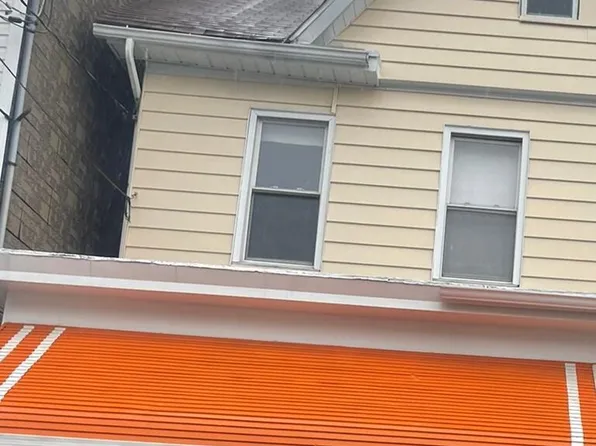 110 S Pine St, Hazleton, PA 18201