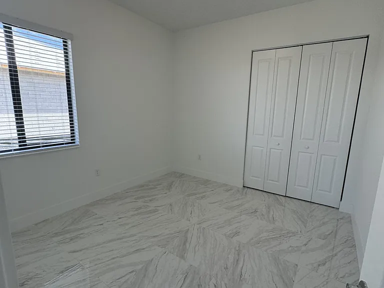 5226 Karlia Dr — Photo 9