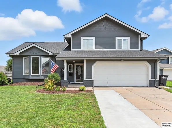 13564 V Cir, Omaha, NE 68137