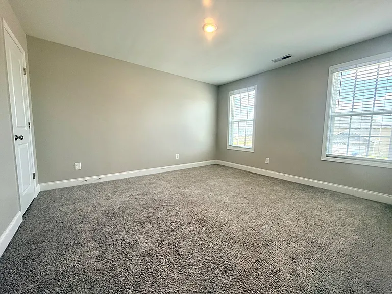 1752 Stackhouse Dr — Photo 16