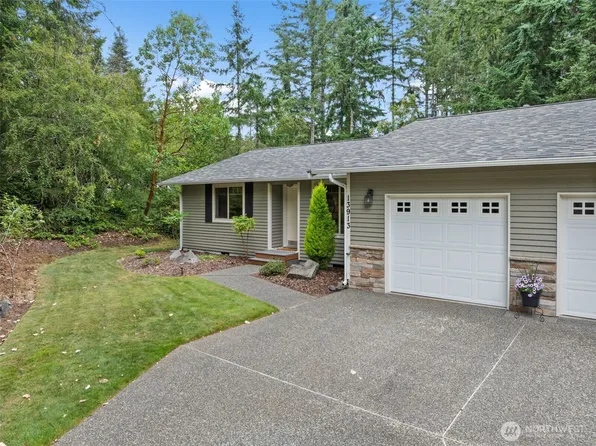 13913 37th Avenue Ct NW, Gig Harbor, WA 98332