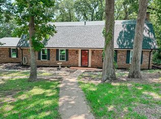 907 Crooked Oak Dr, Durant, OK 74701