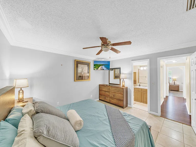 1350 Riverside Cir #1 — Photo 21