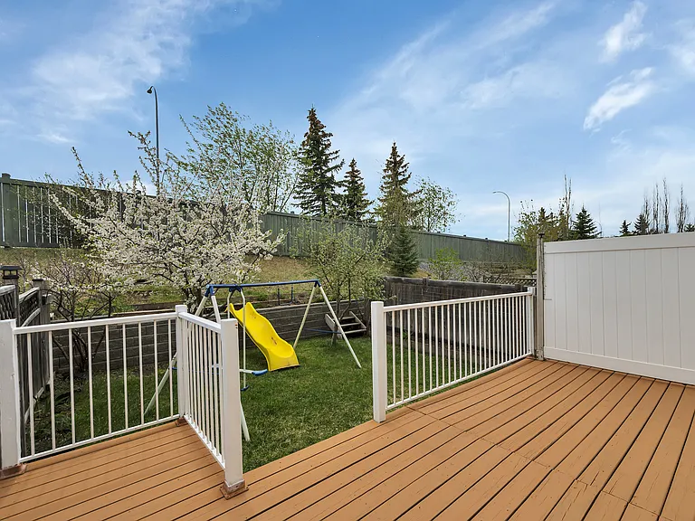 37 Vaughn Ave #37 — Photo 17