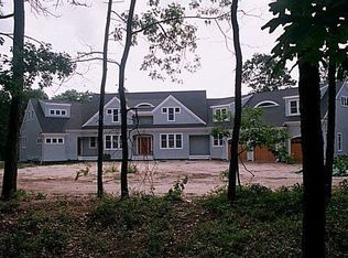 6 Quaker Run Rd, Mashpee, MA 02649